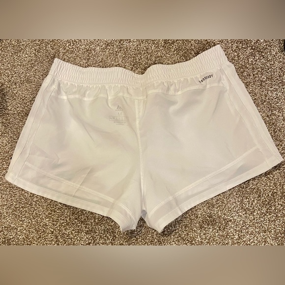 adidas Aeroready Athletic Medium Shorts Women's White New without Tags - Picture 4 of 4